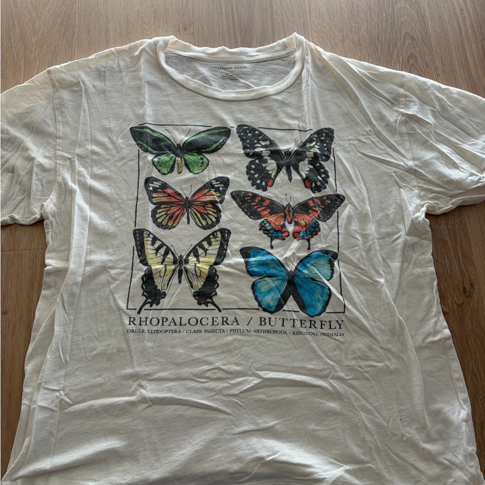 American Eagle Outfitters Butterfly Graphic Women’s T-Shirt